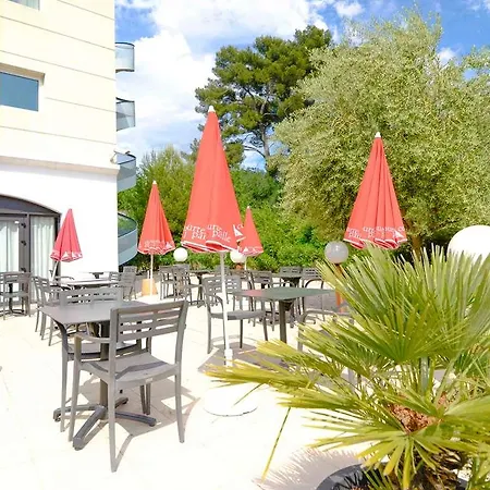 La Valentine Porte D'aubagne Szálloda 3*